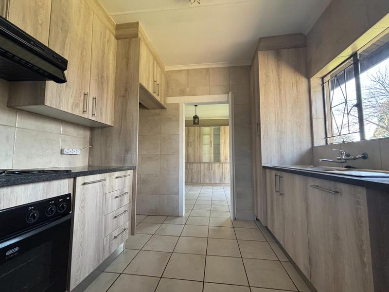 To Let 3 Bedroom Property for Rent in Dalpark Gauteng