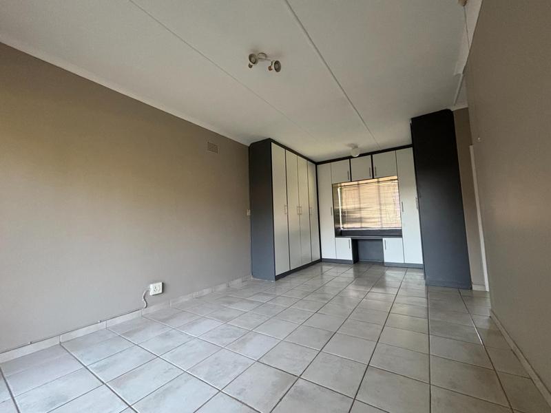 To Let 3 Bedroom Property for Rent in Dalpark Gauteng