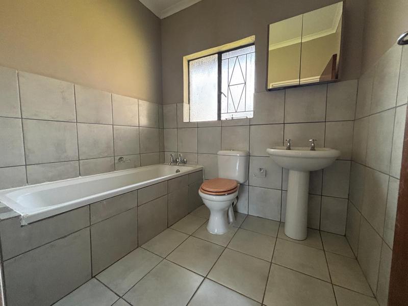 To Let 3 Bedroom Property for Rent in Dalpark Gauteng
