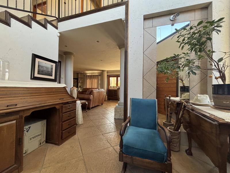 4 Bedroom Property for Sale in Sonneveld Gauteng