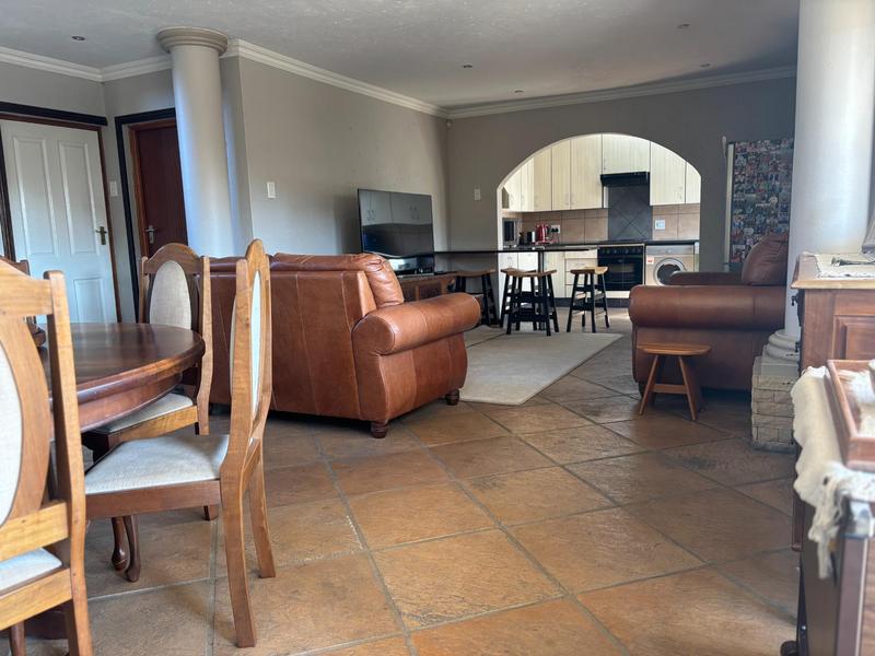 4 Bedroom Property for Sale in Sonneveld Gauteng