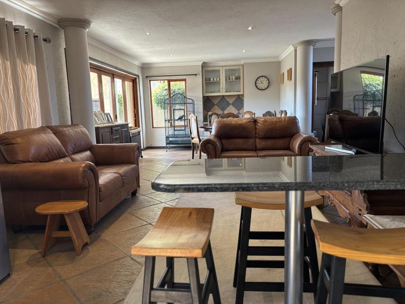 4 Bedroom Property for Sale in Sonneveld Gauteng