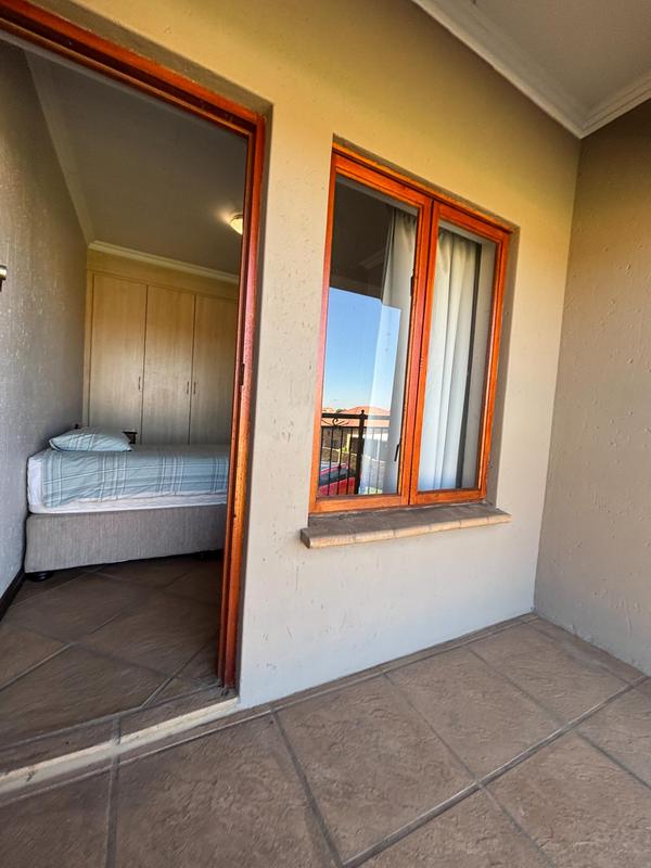 4 Bedroom Property for Sale in Sonneveld Gauteng