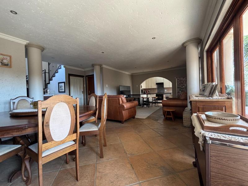 4 Bedroom Property for Sale in Sonneveld Gauteng