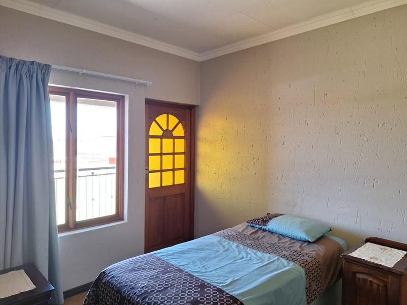 4 Bedroom Property for Sale in Sonneveld Gauteng
