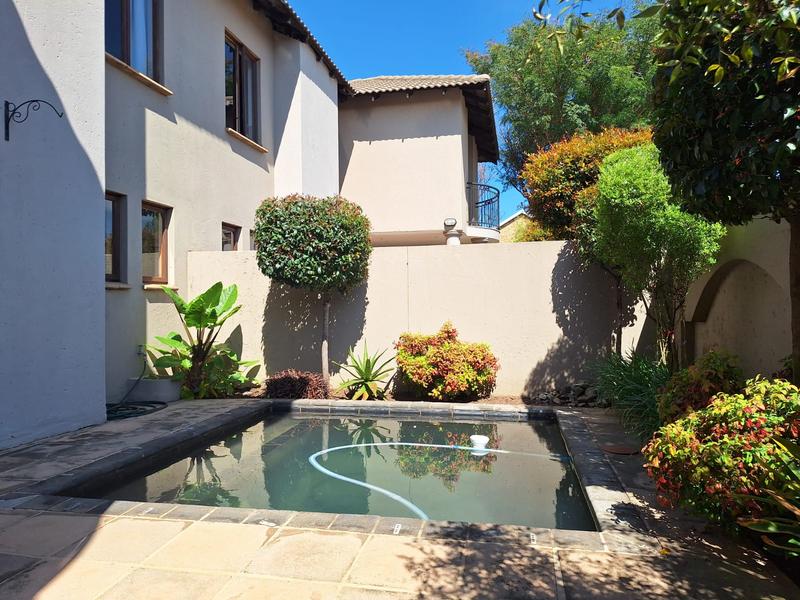 4 Bedroom Property for Sale in Sonneveld Gauteng