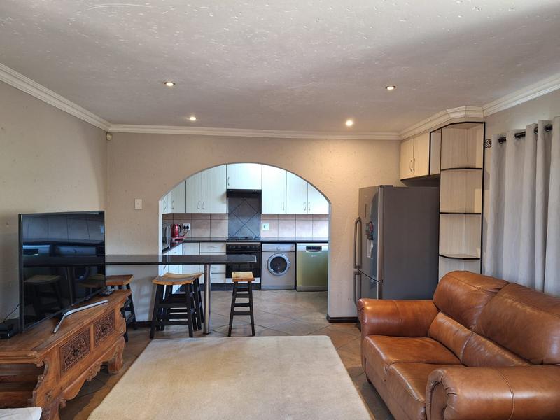 4 Bedroom Property for Sale in Sonneveld Gauteng