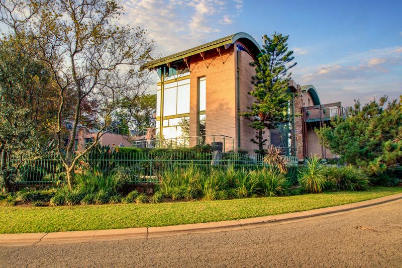 To Let 3 Bedroom Property for Rent in Fourways Gardens Gauteng