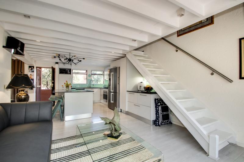 To Let 1 Bedroom Property for Rent in Magaliessig Gauteng