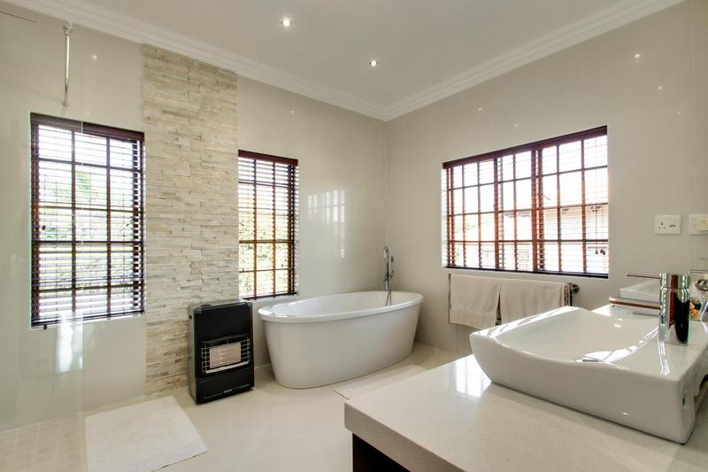 4 Bedroom Property for Sale in Bryanston Gauteng