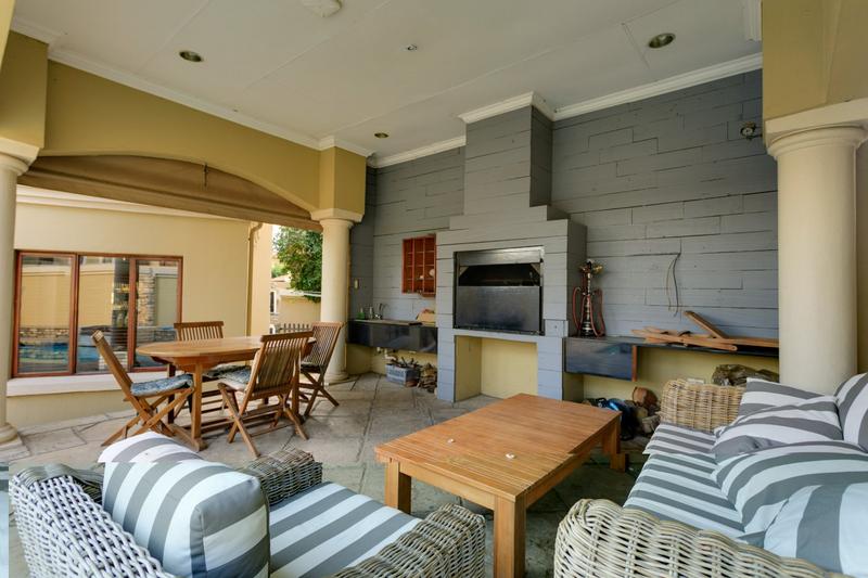 4 Bedroom Property for Sale in Sunninghill Gauteng