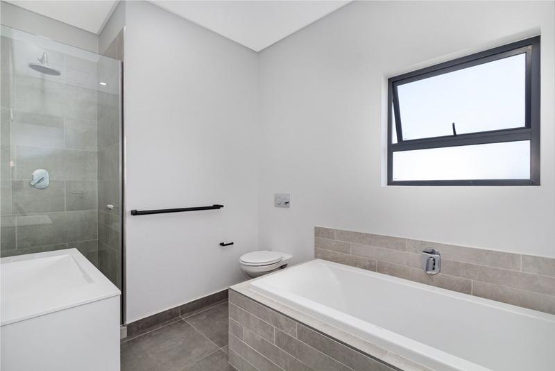 3 Bedroom Property for Sale in Broadacres Gauteng