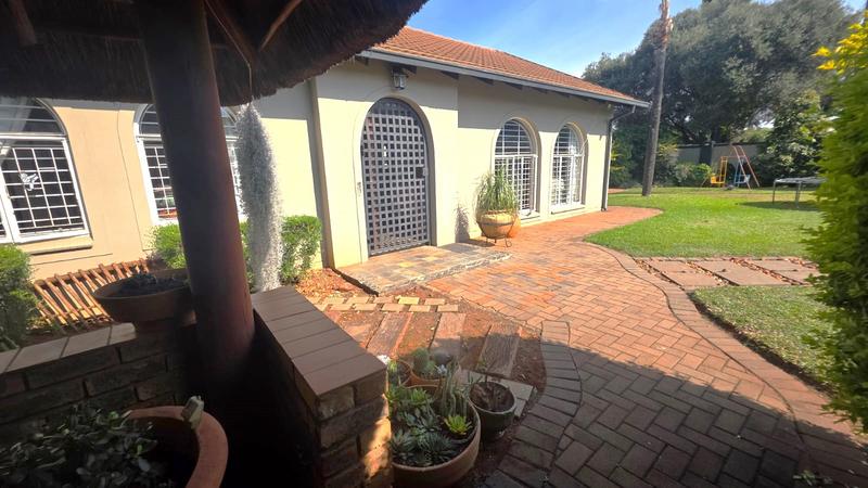 3 Bedroom Property for Sale in Eldoraigne Gauteng