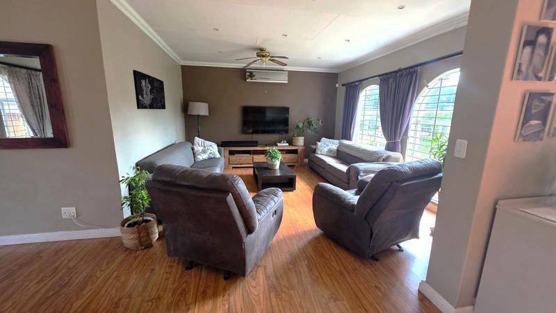 3 Bedroom Property for Sale in Eldoraigne Gauteng