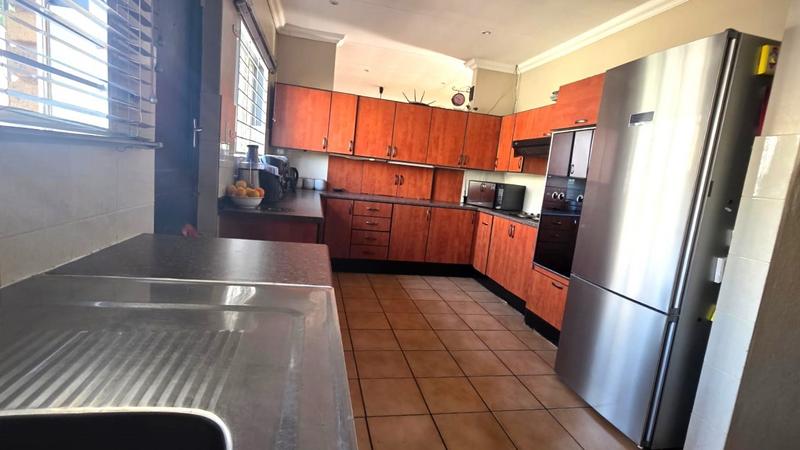 3 Bedroom Property for Sale in Eldoraigne Gauteng