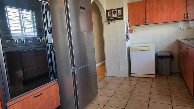 3 Bedroom Property for Sale in Eldoraigne Gauteng
