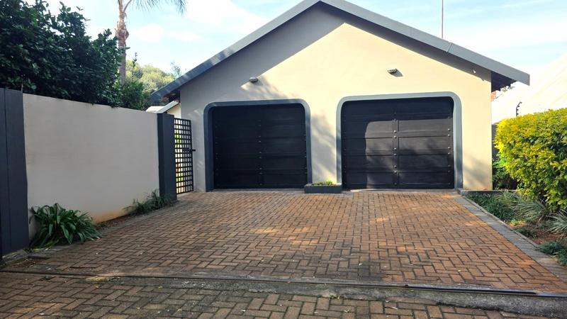 3 Bedroom Property for Sale in Eldoraigne Gauteng