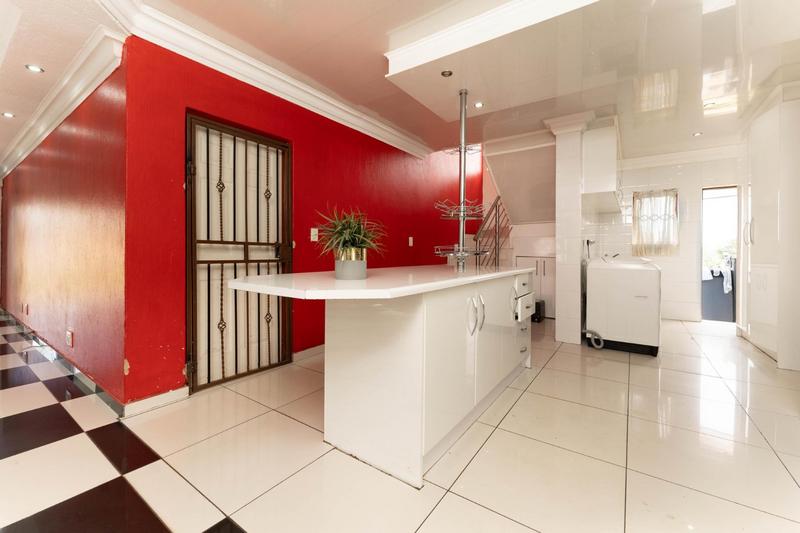 4 Bedroom Property for Sale in Munsieville Gauteng