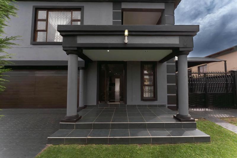 4 Bedroom Property for Sale in Munsieville Gauteng