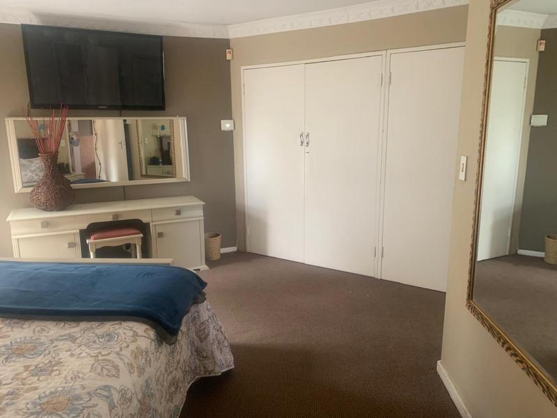 3 Bedroom Property for Sale in Roodekrans Gauteng