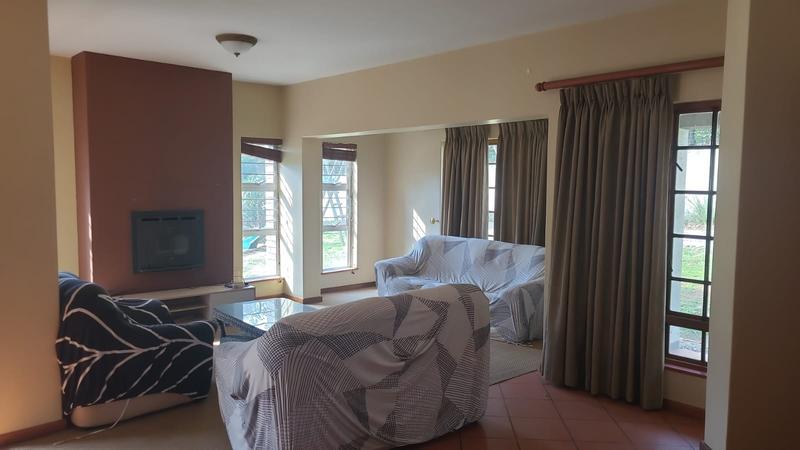 8 Bedroom Property for Sale in Carlswald Gauteng
