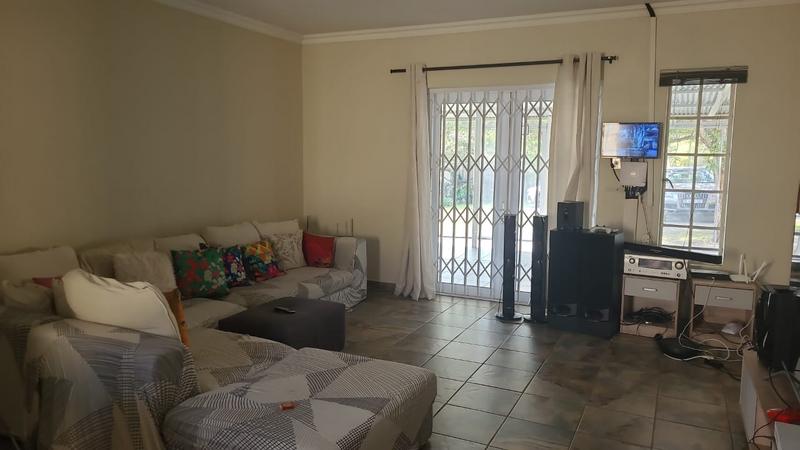 8 Bedroom Property for Sale in Carlswald Gauteng