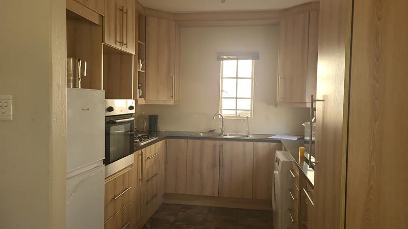 8 Bedroom Property for Sale in Carlswald Gauteng
