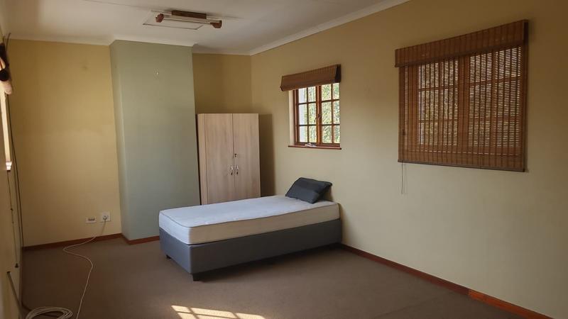 8 Bedroom Property for Sale in Carlswald Gauteng
