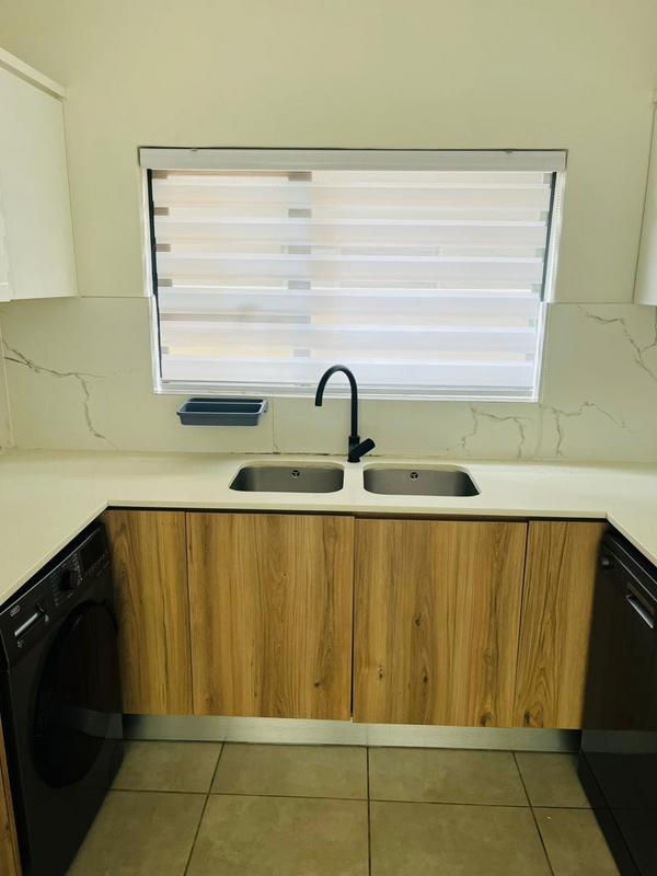 To Let 3 Bedroom Property for Rent in Waterfall Gauteng