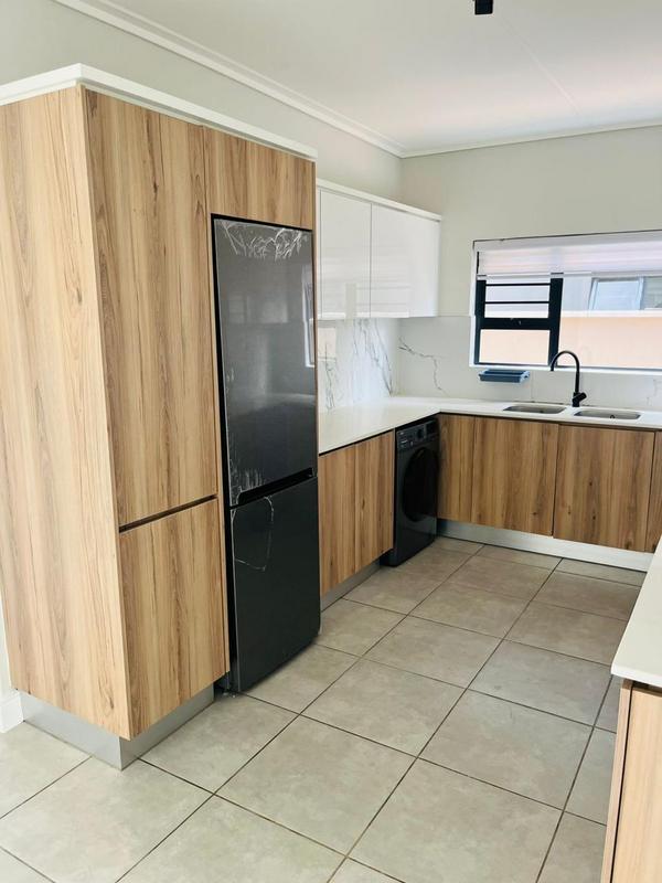 To Let 3 Bedroom Property for Rent in Waterfall Gauteng