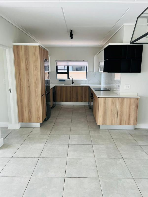 To Let 3 Bedroom Property for Rent in Waterfall Gauteng