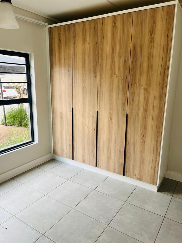 To Let 3 Bedroom Property for Rent in Waterfall Gauteng