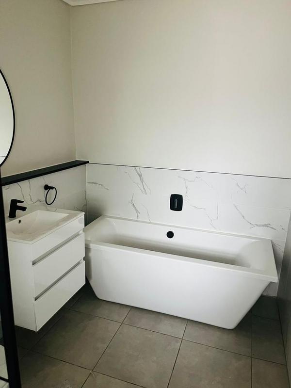 To Let 3 Bedroom Property for Rent in Waterfall Gauteng