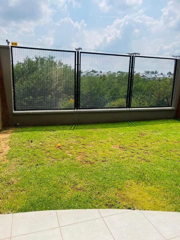 To Let 3 Bedroom Property for Rent in Waterfall Gauteng