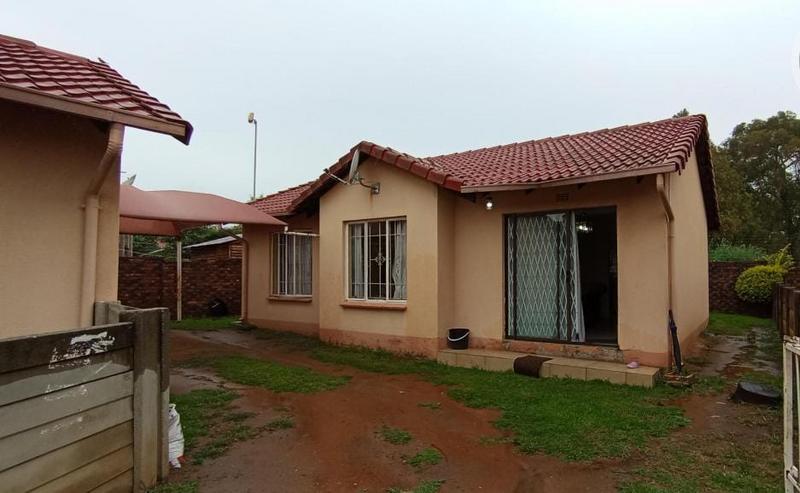 2 Bedroom Property for Sale in Ormonde Gauteng