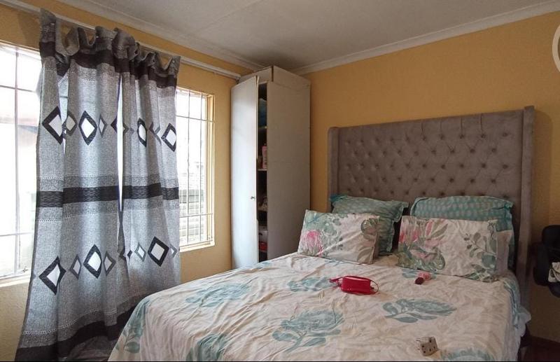 2 Bedroom Property for Sale in Ormonde Gauteng
