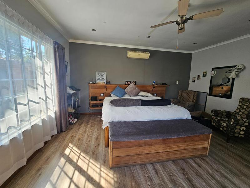 4 Bedroom Property for Sale in Highway Gardens Gauteng