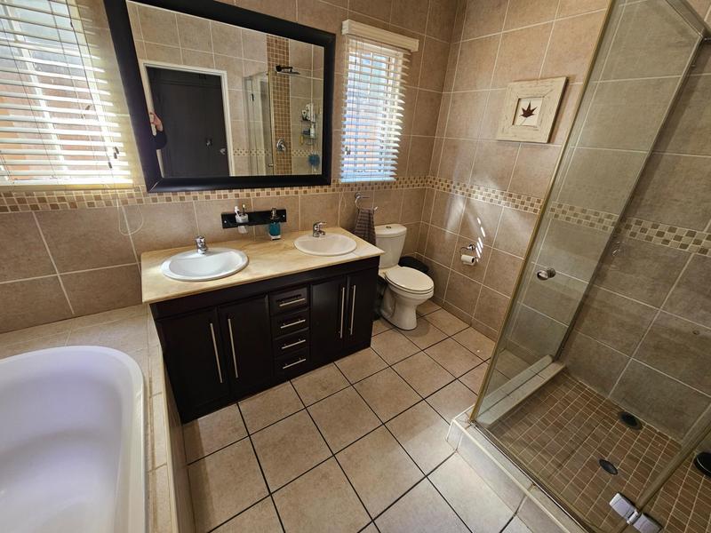 4 Bedroom Property for Sale in Highway Gardens Gauteng