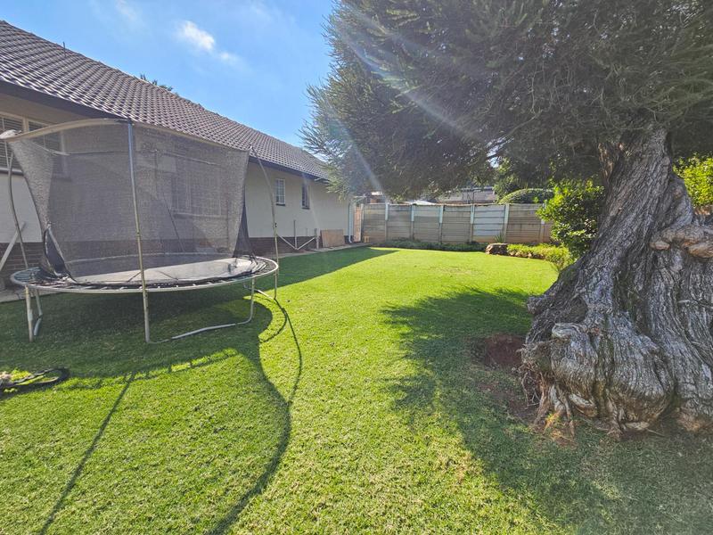 4 Bedroom Property for Sale in Highway Gardens Gauteng