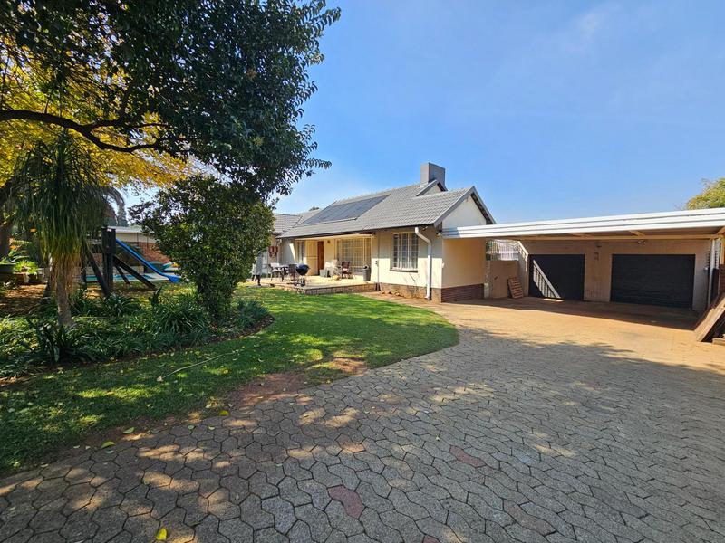 4 Bedroom Property for Sale in Highway Gardens Gauteng