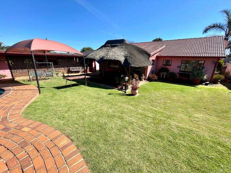 4 Bedroom Property for Sale in Dan Pienaarville Gauteng