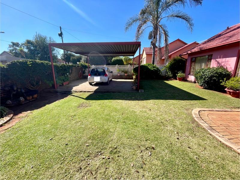 4 Bedroom Property for Sale in Dan Pienaarville Gauteng