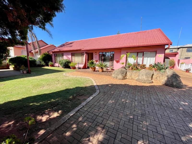 4 Bedroom Property for Sale in Dan Pienaarville Gauteng