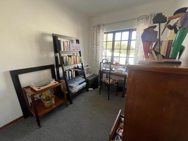 2 Bedroom Property for Sale in Greenhills Gauteng