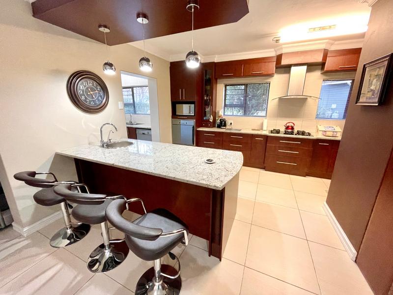 7 Bedroom Property for Sale in Noordheuwel Gauteng