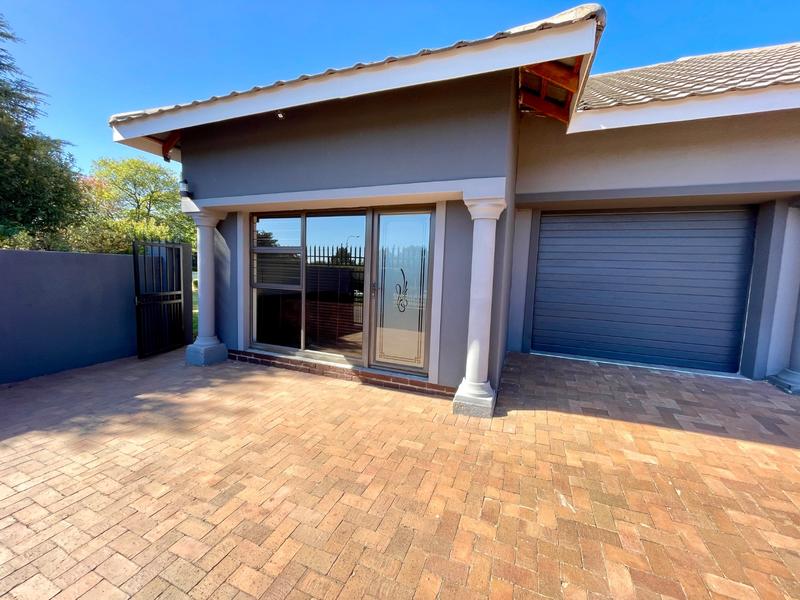 7 Bedroom Property for Sale in Noordheuwel Gauteng