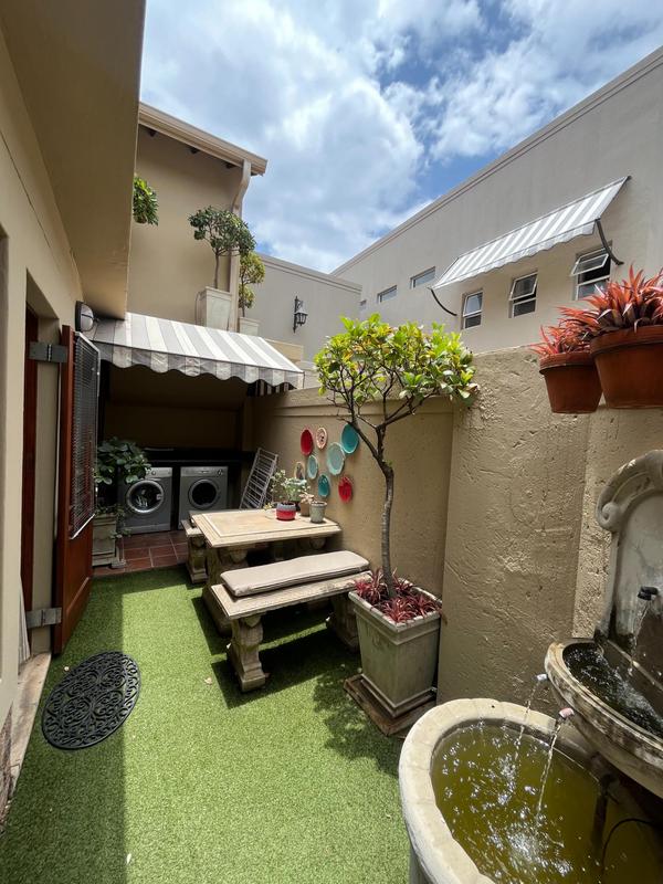 To Let 2 Bedroom Property for Rent in Waterkloof Ridge Gauteng
