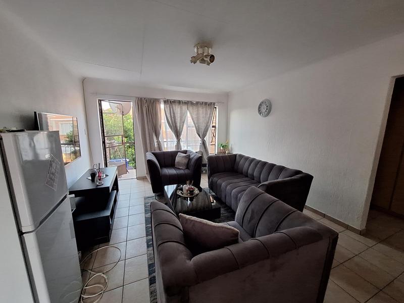 To Let 2 Bedroom Property for Rent in Vorna Valley Gauteng
