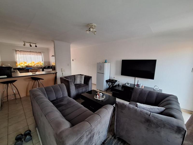 To Let 2 Bedroom Property for Rent in Vorna Valley Gauteng