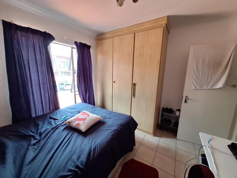 To Let 2 Bedroom Property for Rent in Vorna Valley Gauteng